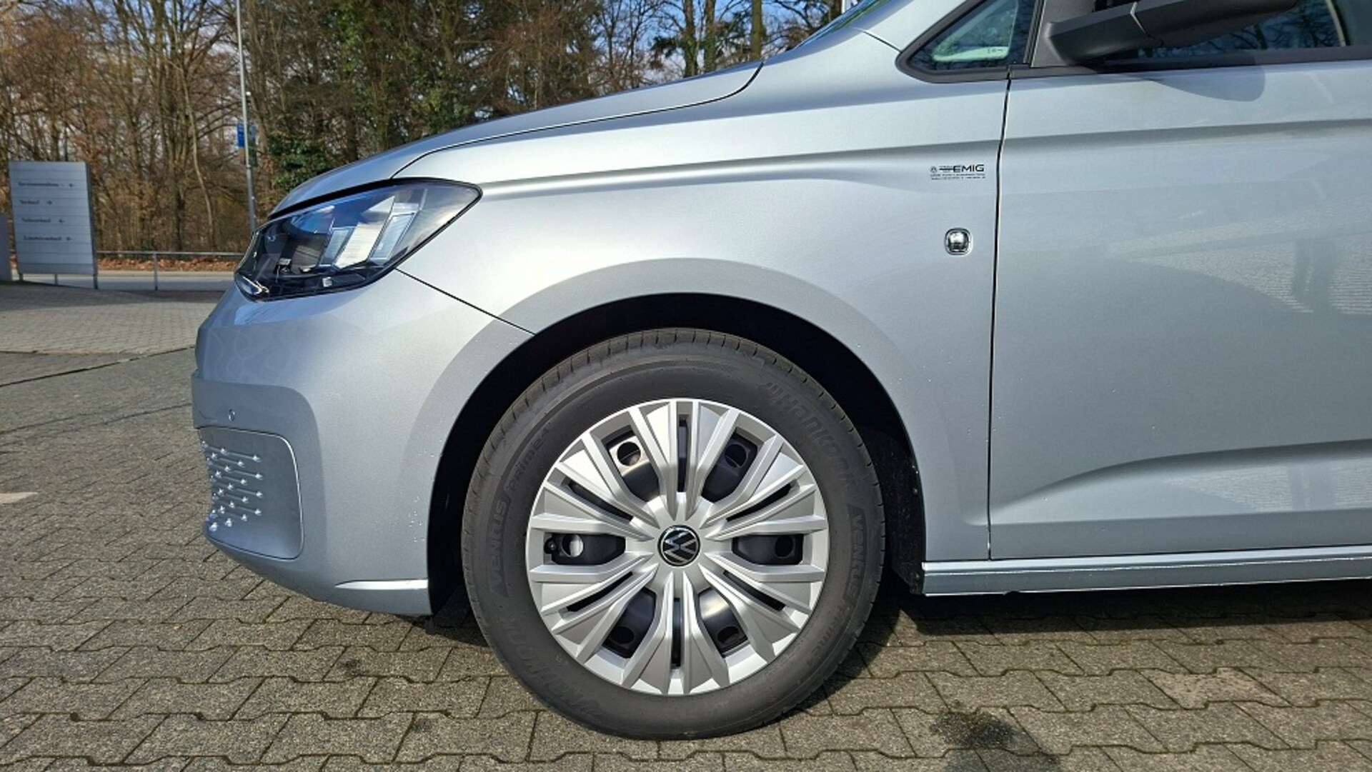Volkswagen Caddy Maxi Basis-Modell