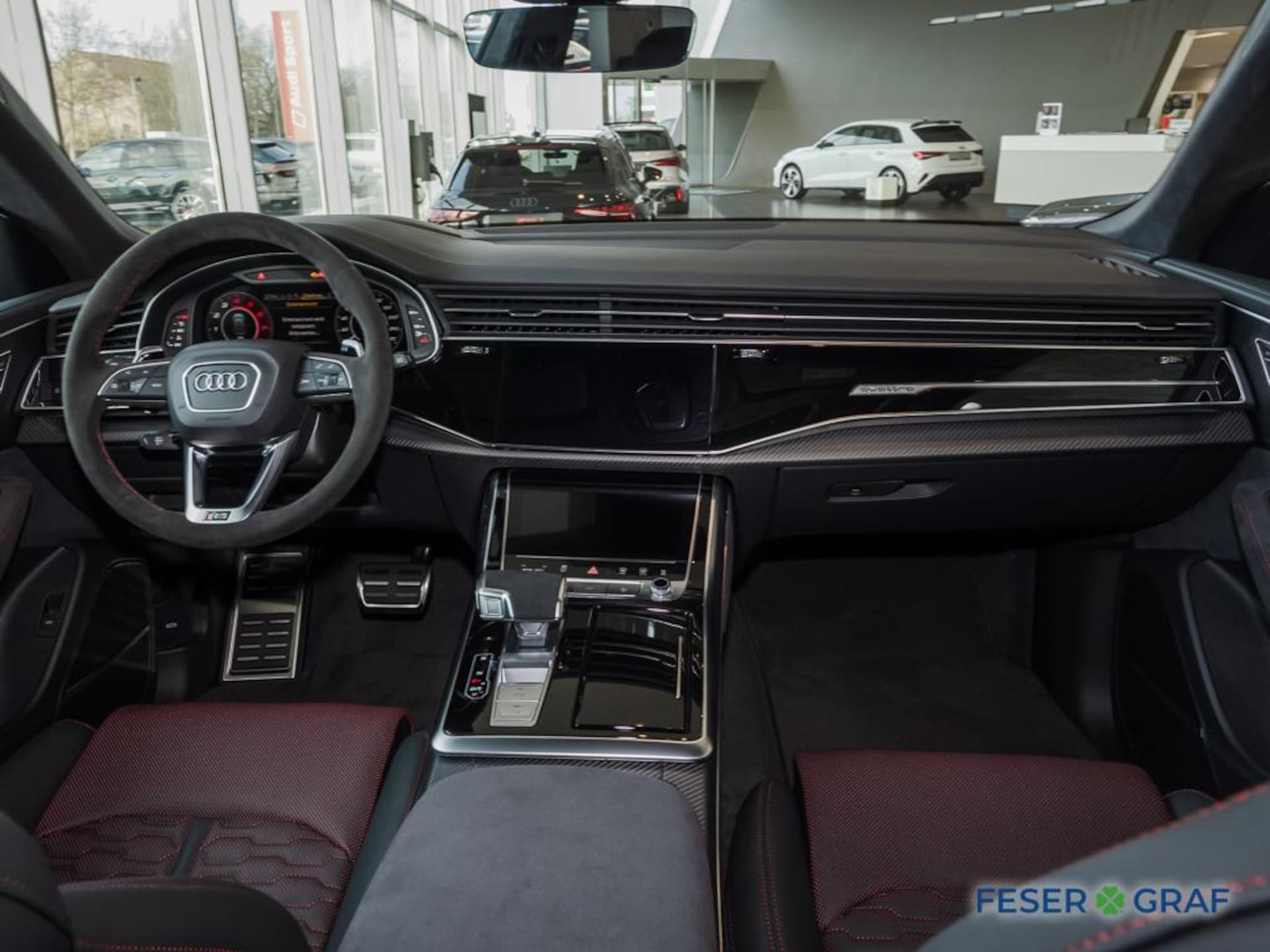 Audi RS Q8 SUV performance