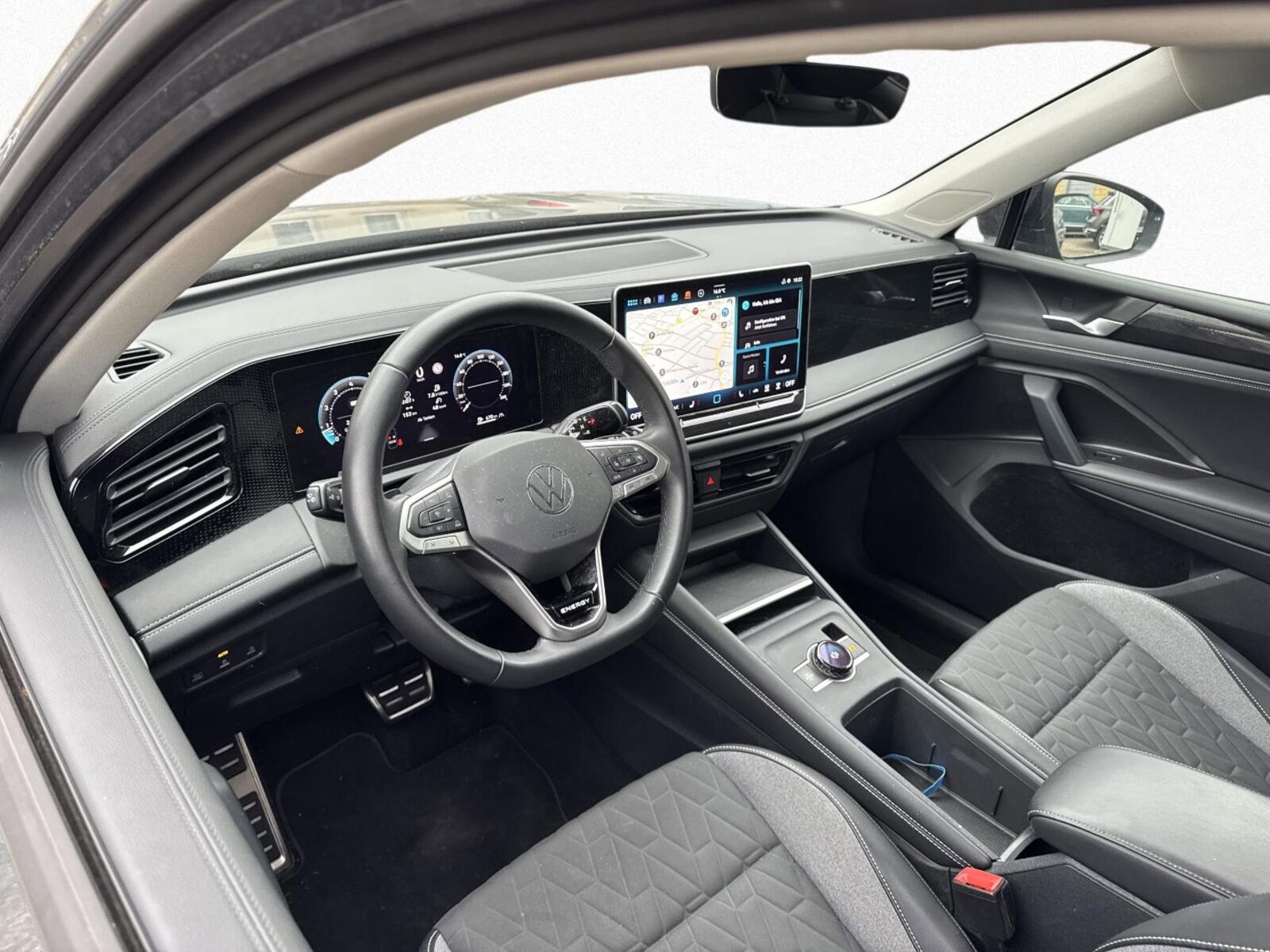 Volkswagen Tiguan – Bild 8
