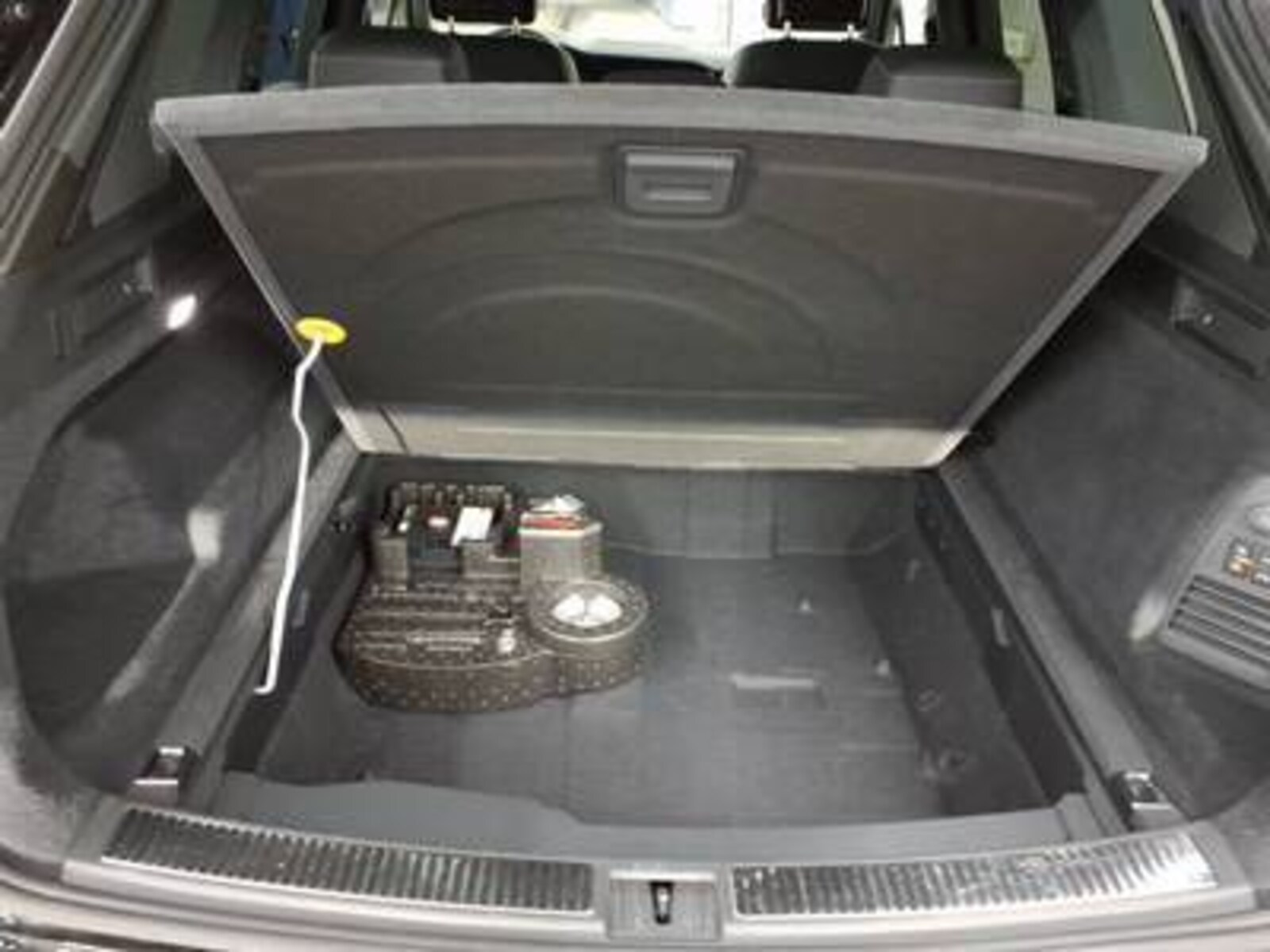 Volkswagen Touareg – Bild 8