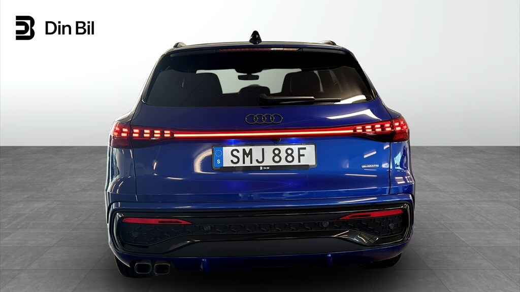 Bild som visar&nbsp;Audi Q5 SUV&nbsp;Q5 SUV TDI quattro S line 150 kWS tronic - för mer information kontakta din Audi Partner