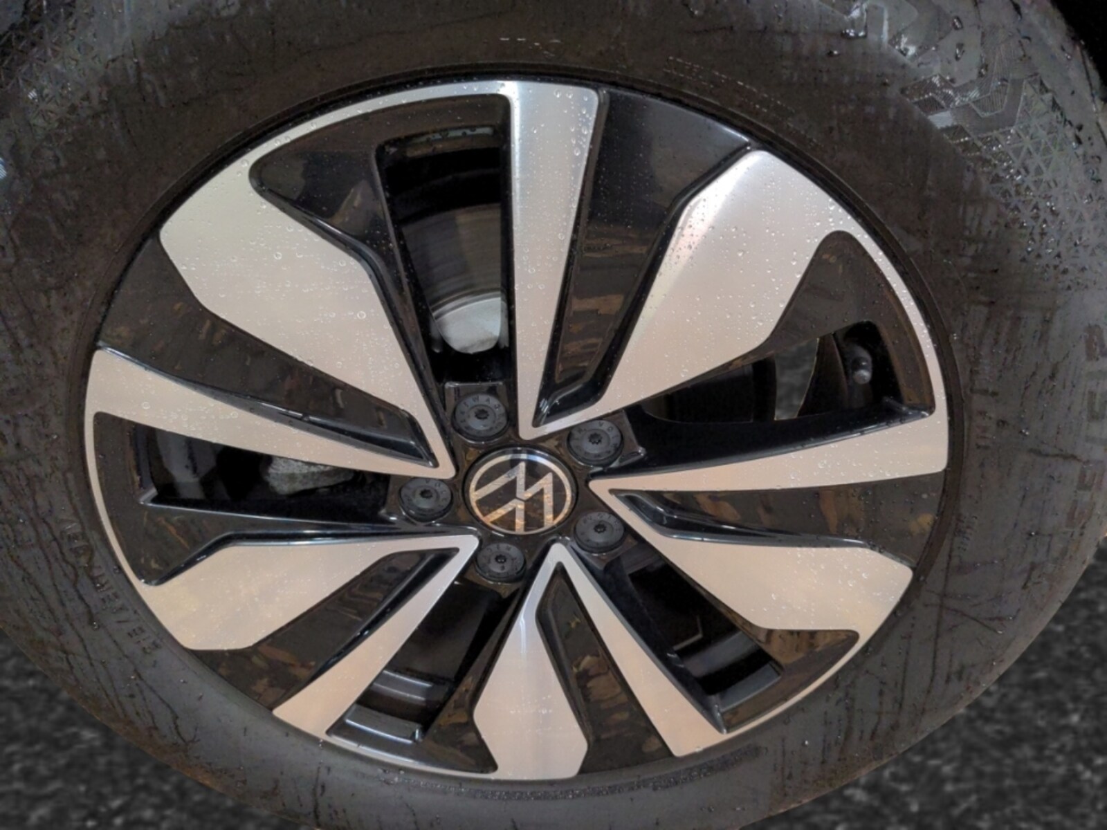 Volkswagen Tiguan – Bild 7