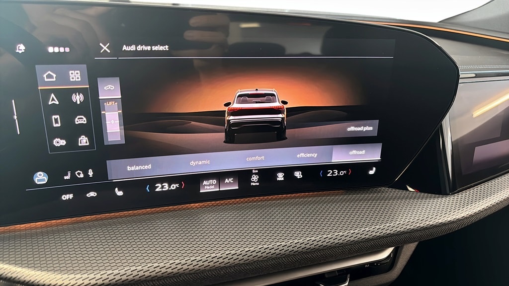 Bild som visar Audi Q5 SUV Q5 SUV TDI quattro S line 150 kWS tronic - för mer information kontakta din Audi Partner