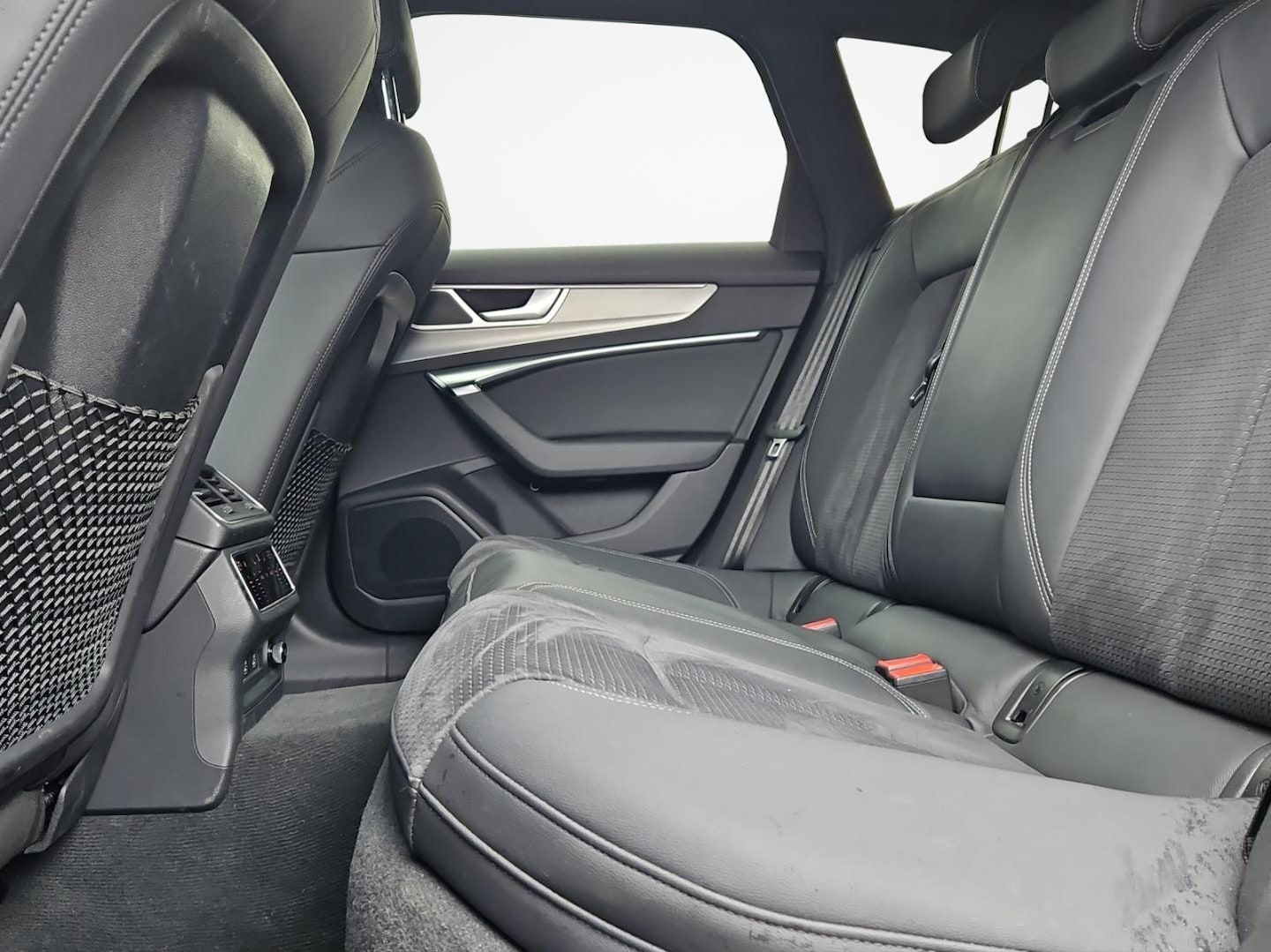 Bild über Audi S6 Avant TDI quattro tiptronic - für weitere Informationen kontaktieren Sie den Audi Partner