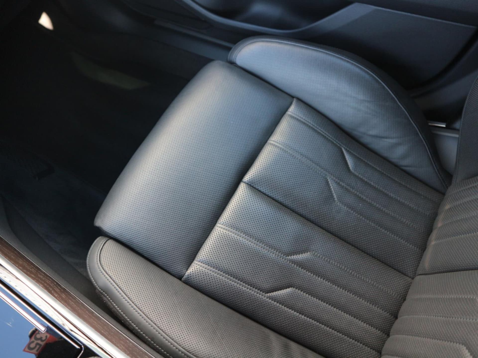 Audi A8 TFSI e