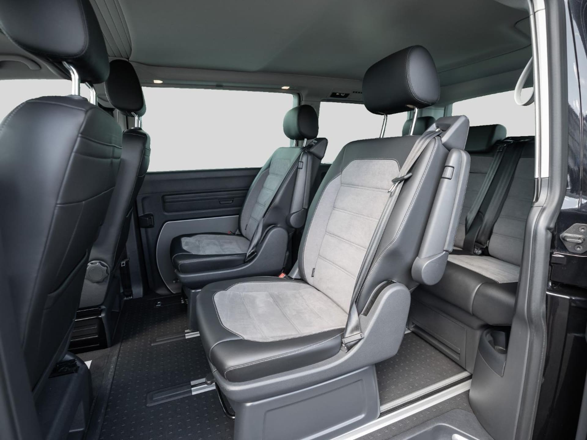 Volkswagen T6.1 California Beach