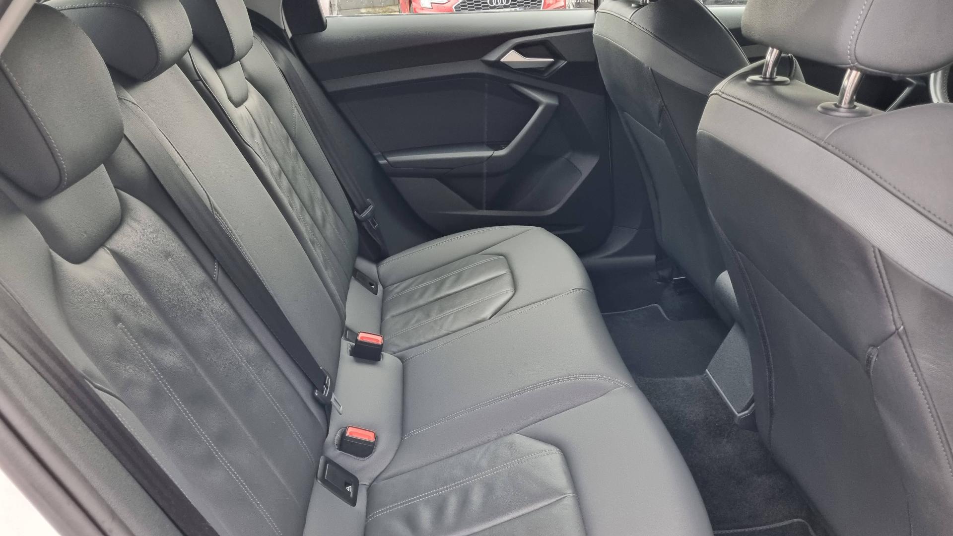 Image about Audi A1 allstreet Design 25 TFSI 70 kW (95 ch) 5 vitesses