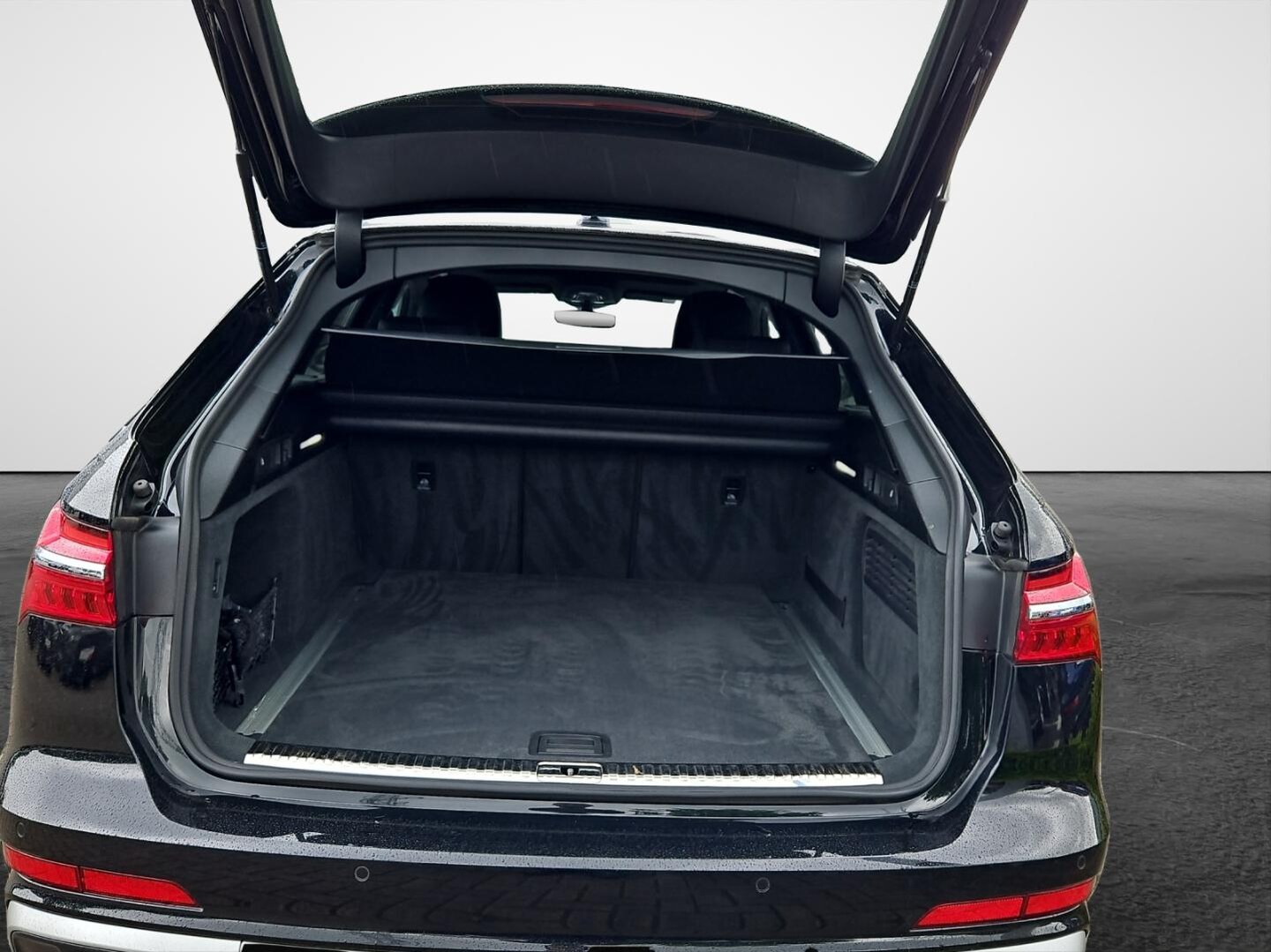 Bild über Audi S6 Avant TDI quattro tiptronic - für weitere Informationen kontaktieren Sie den Audi Partner