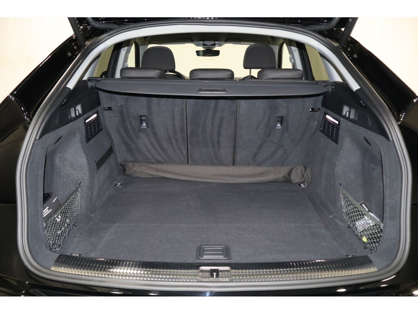 Bild über Audi Q5 Sportback 40 TDI quattro S tronic - für weitere Informationen kontaktieren Sie den Audi Partner