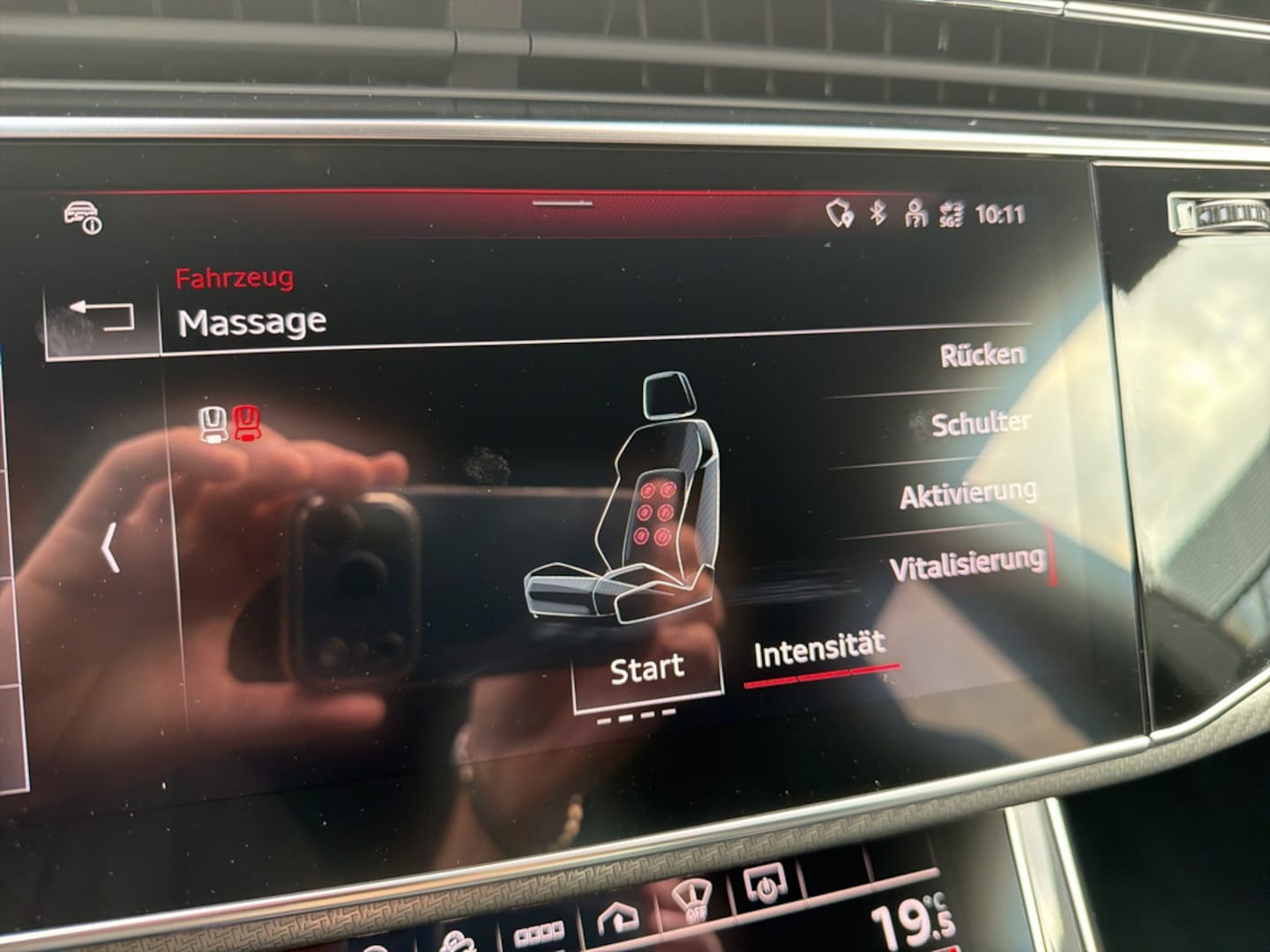 Bild über Audi RS Q8 SUV TFSI quattro 441 kW tiptronic - für weitere Informationen kontaktieren Sie den Audi Partner