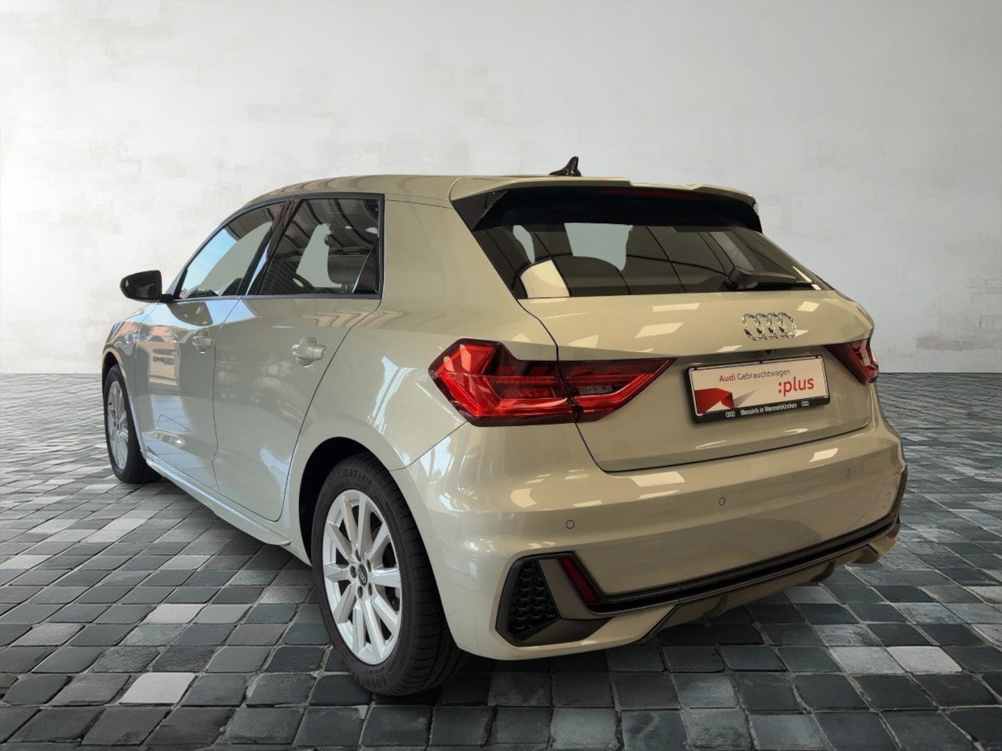 Bild über Audi A1 Sportback S line 30 TFSI S tronic - für weitere Informationen kontaktieren Sie den Audi Partner