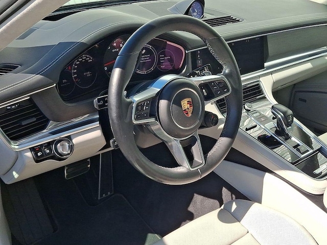 2019 Porsche Panamera