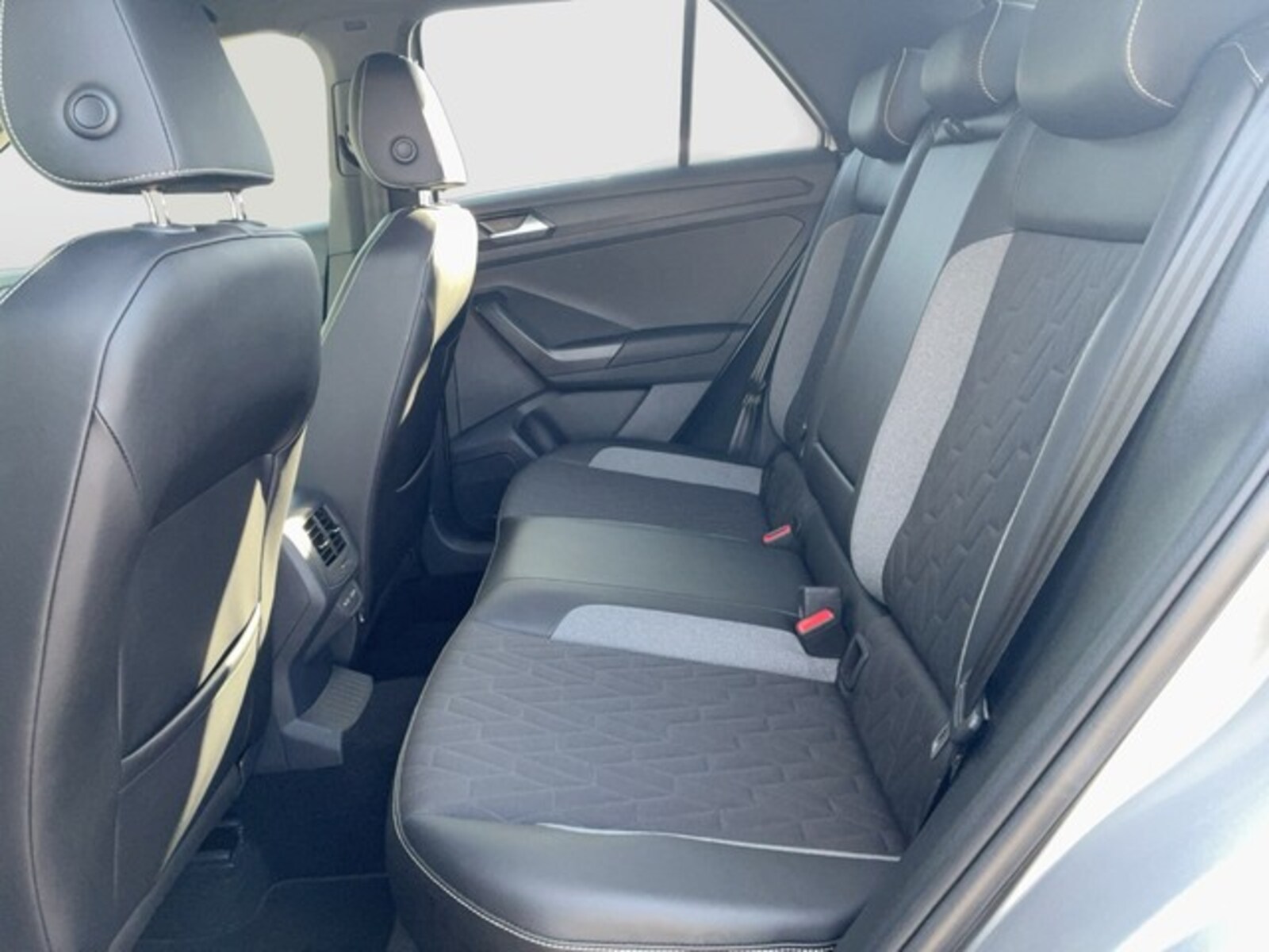 Volkswagen T-Roc – Bild 11