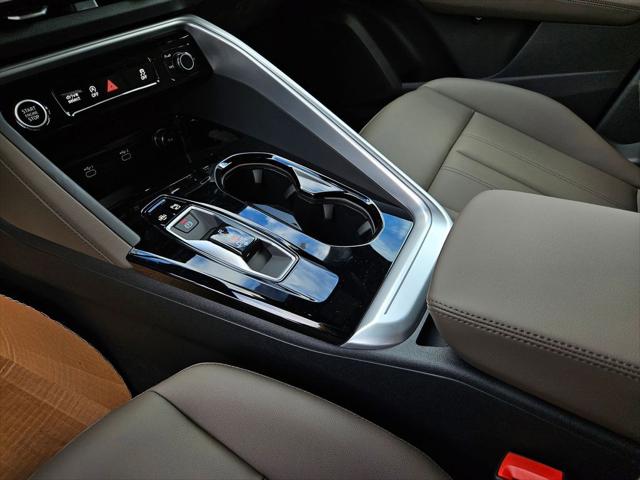 2025 Audi Q5 Premium - Photo 14