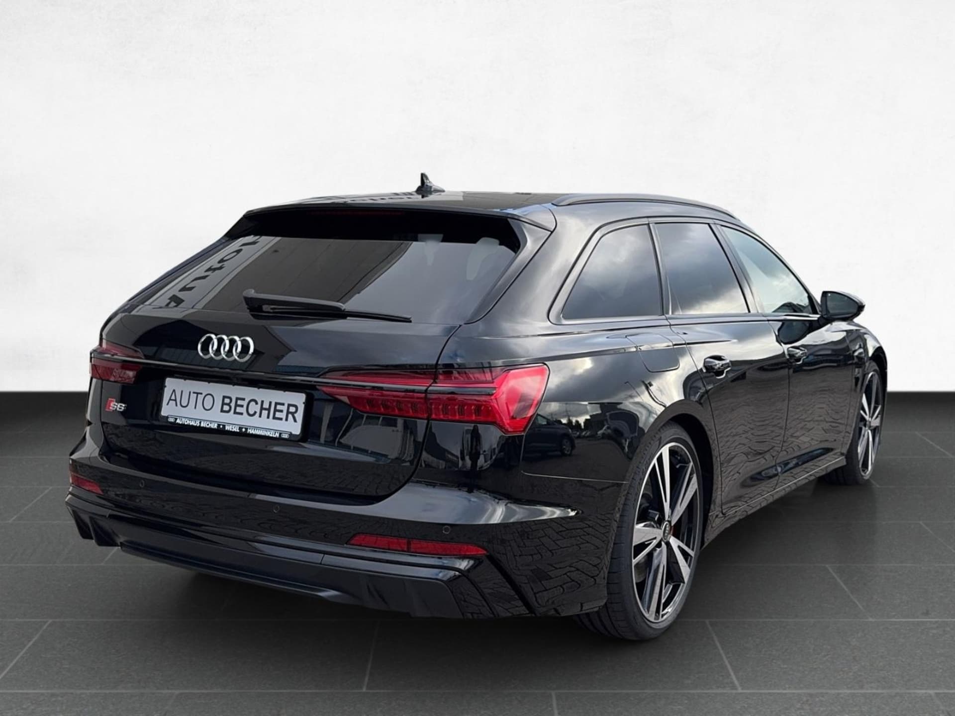 Audi S6 Avant