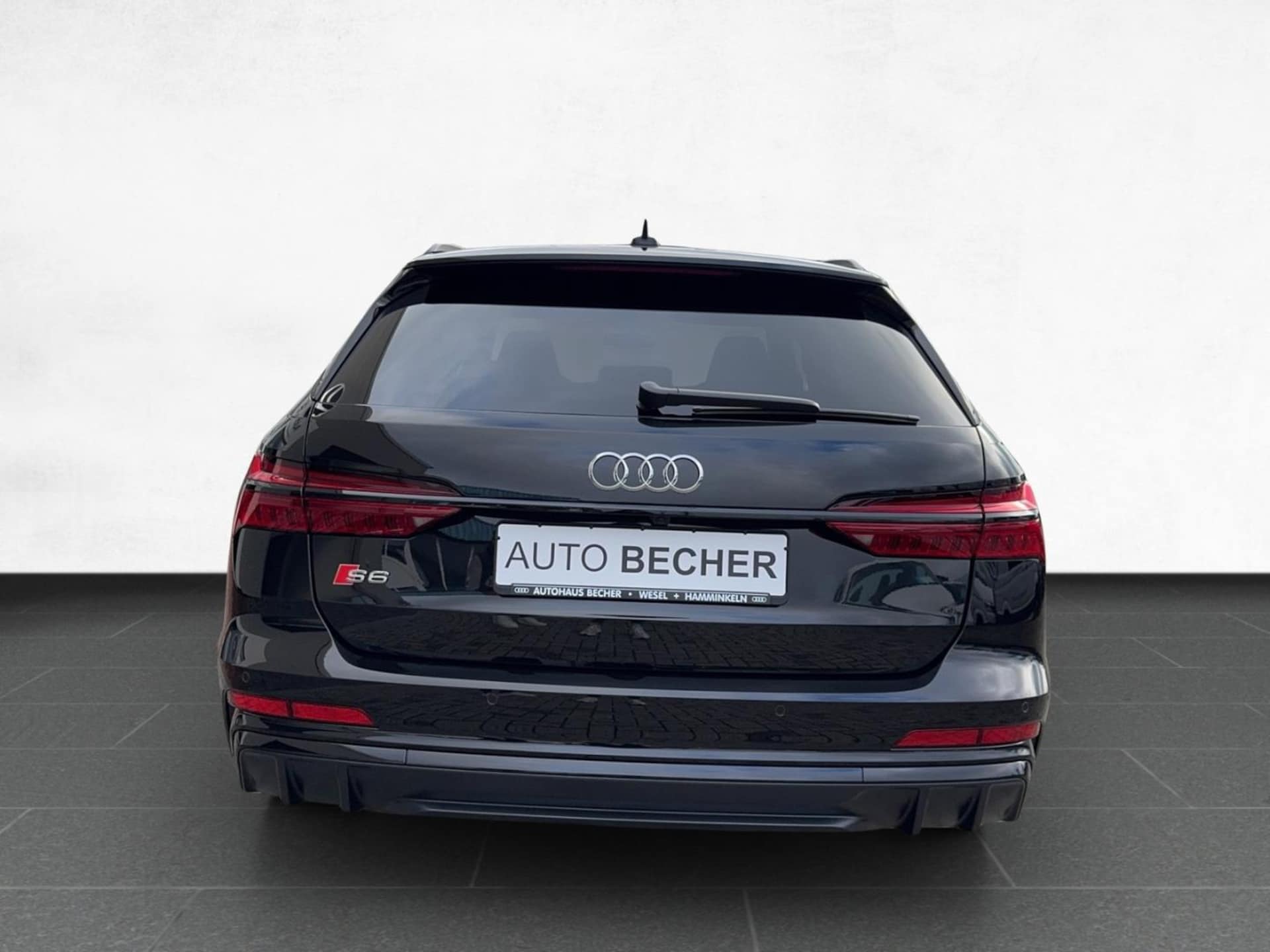 Audi S6 Avant