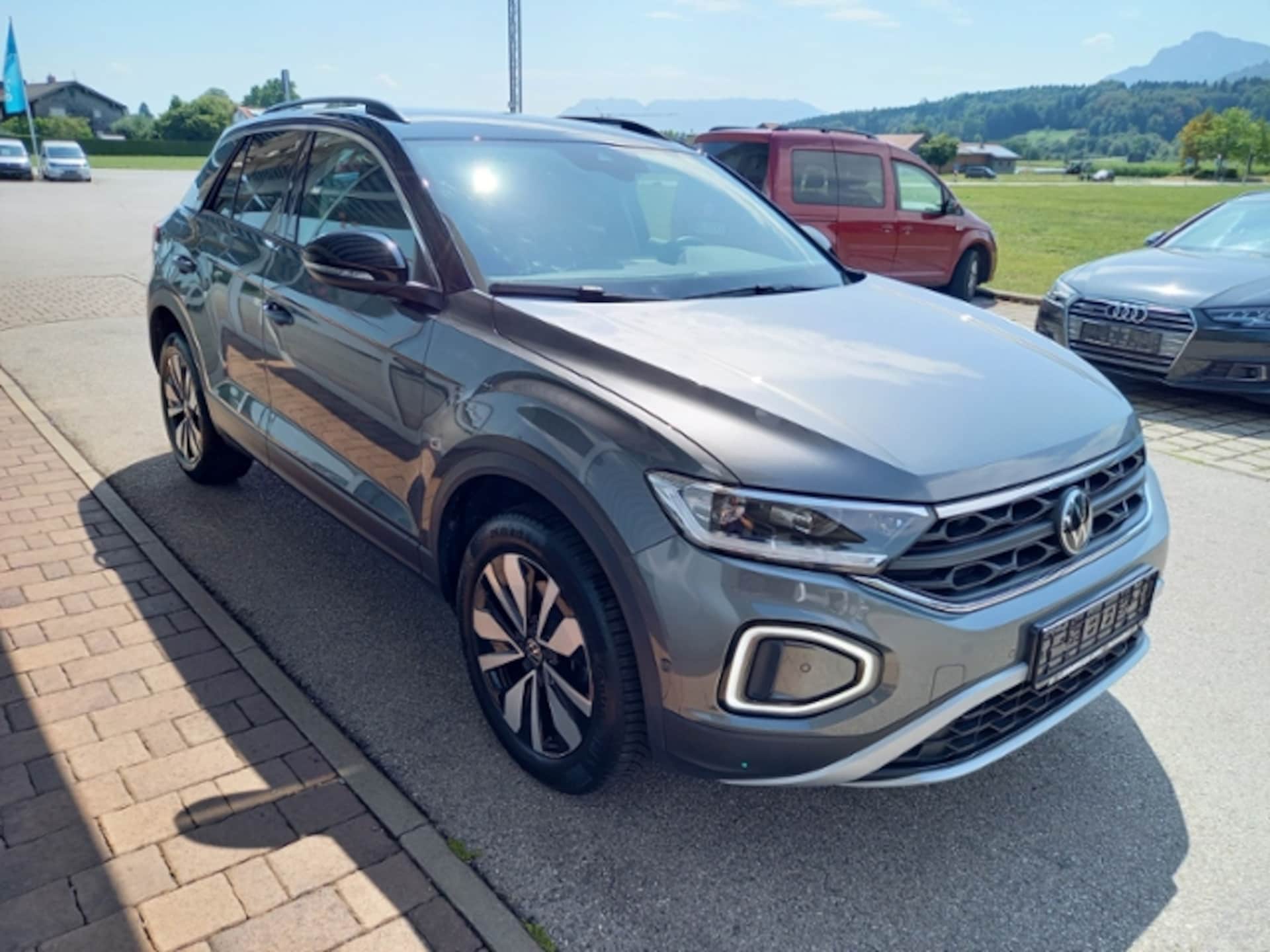 Volkswagen T-Roc Life