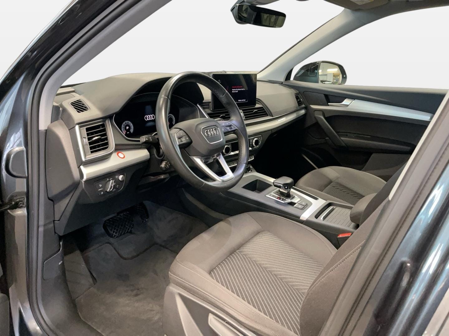 Bild über Audi Q5 45 TFSI quattro S tronic - für weitere Informationen kontaktieren Sie den Audi Partner