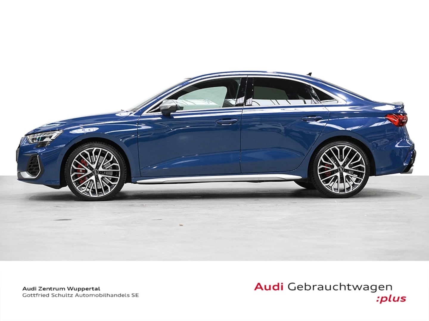 Bild über Audi S3 Limousine TFSI quattro S tronic - für weitere Informationen kontaktieren Sie den Audi Partner