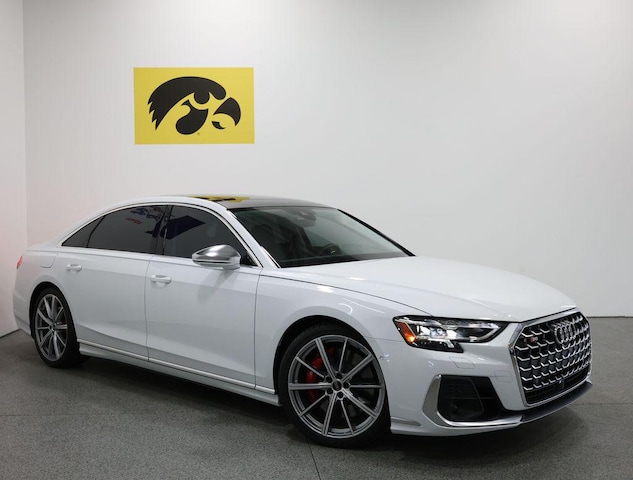 2023 Audi S8 L