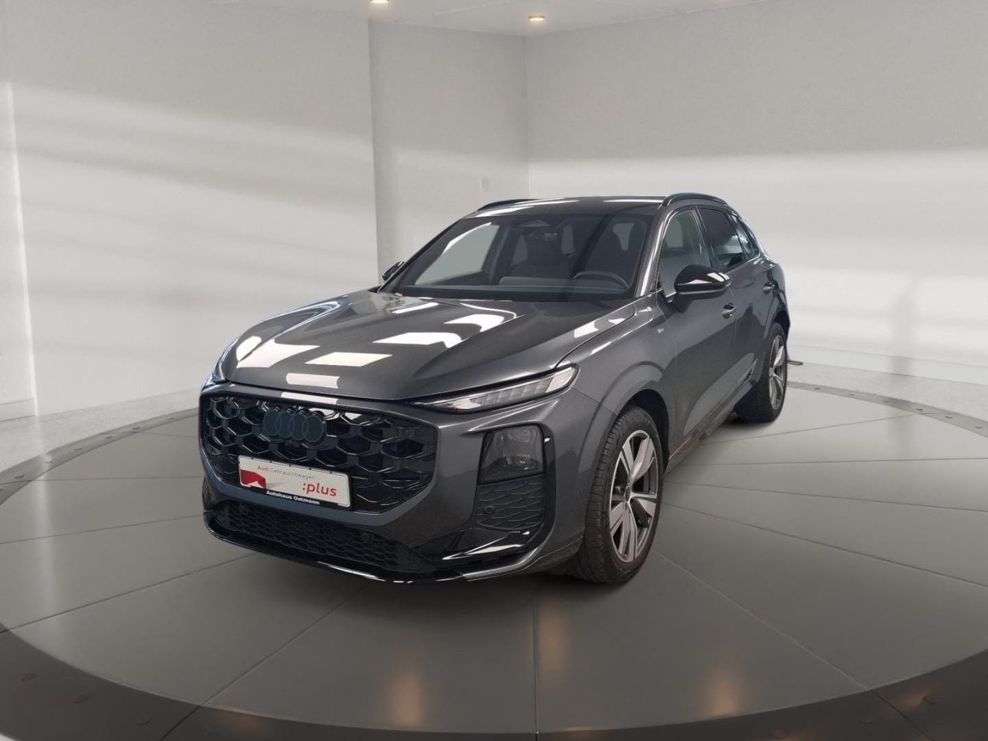 Bild über Audi Q3 SUV TDI 110 kW S tronic - für weitere Informationen kontaktieren Sie den Audi Partner