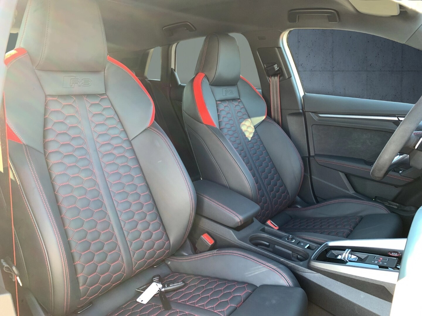 Image about Audi RS 3 Sportback TFSI quattro S tronic