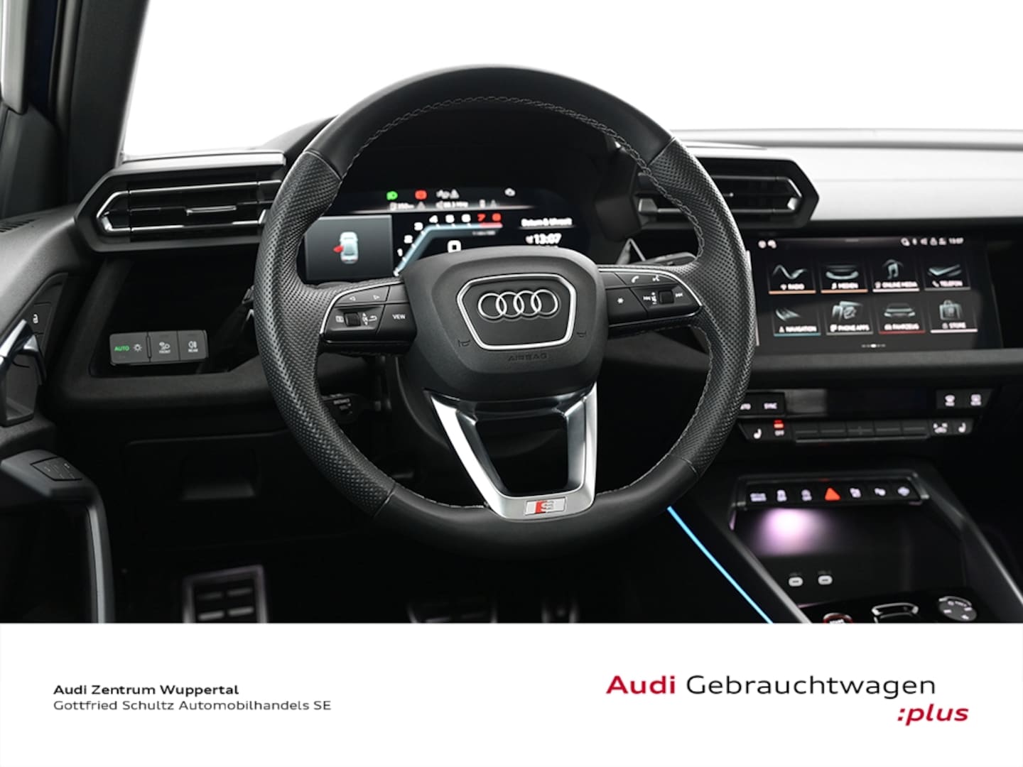 Bild über Audi S3 Limousine TFSI quattro S tronic - für weitere Informationen kontaktieren Sie den Audi Partner