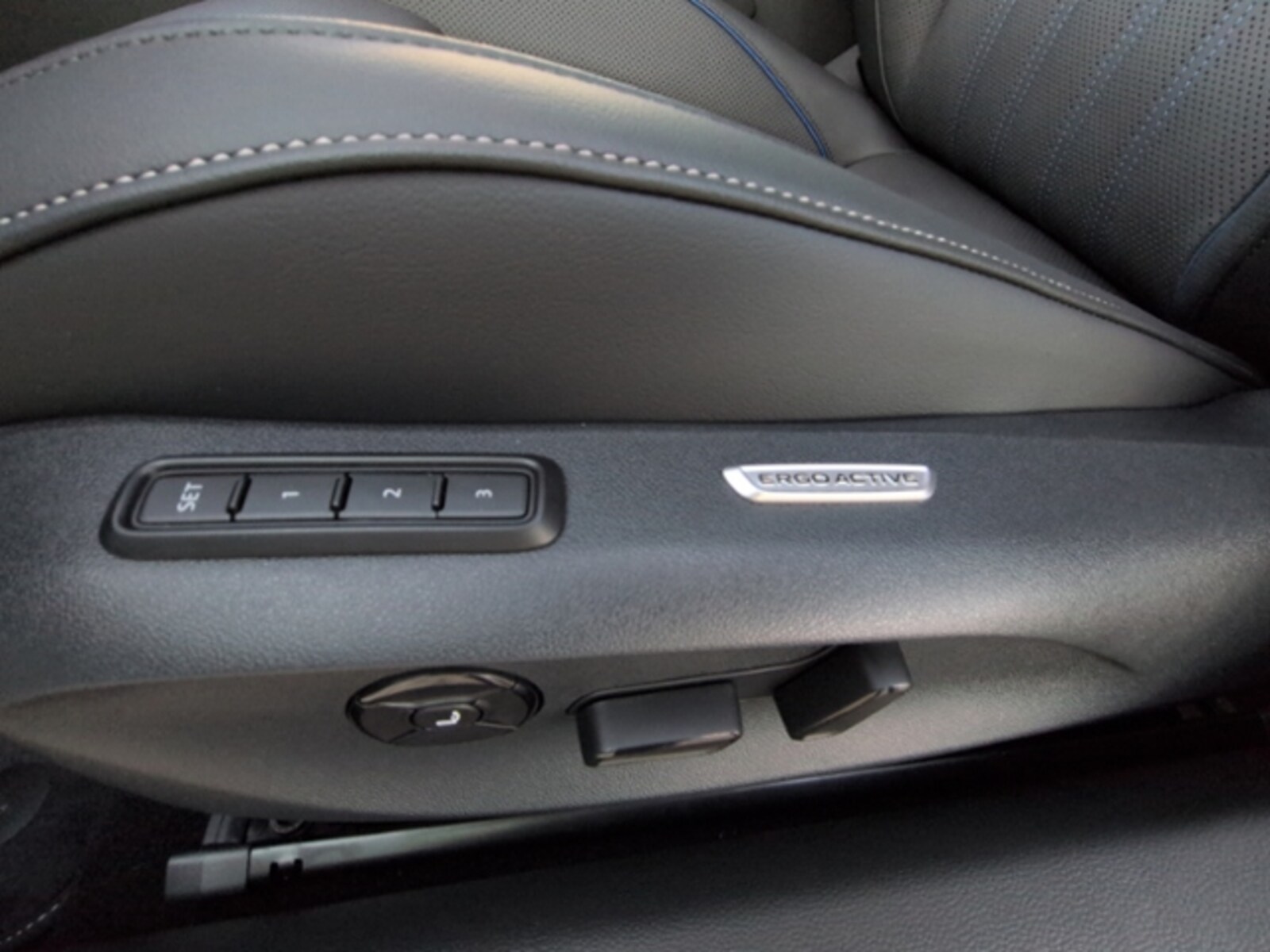 Volkswagen Passat – Bild 12
