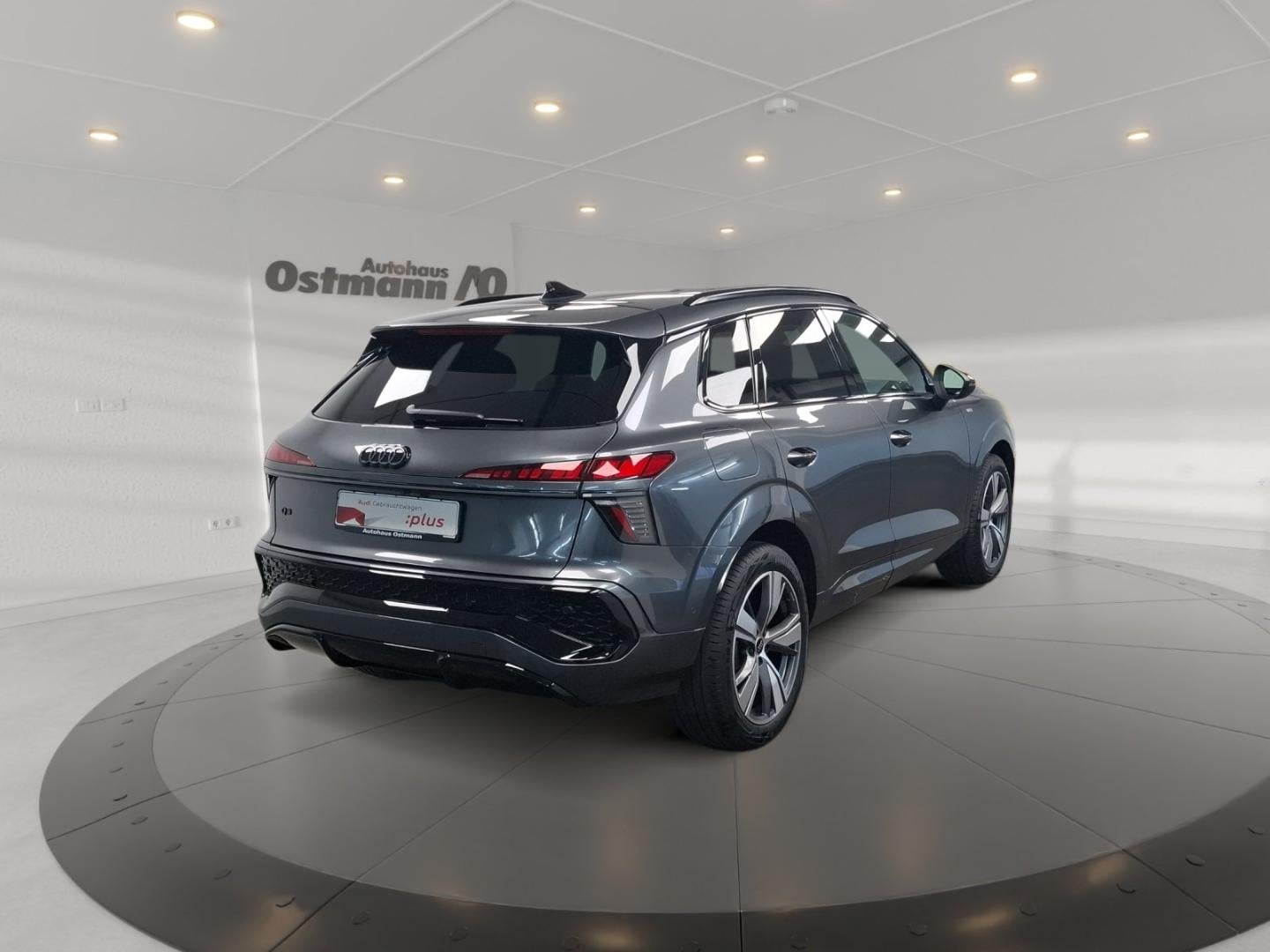 Bild über Audi Q3 SUV TDI 110 kW S tronic - für weitere Informationen kontaktieren Sie den Audi Partner
