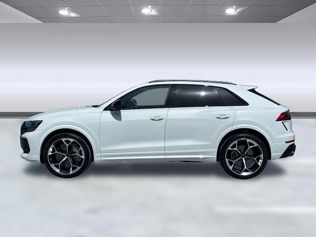 2026 Audi RS Q8 SUV performance