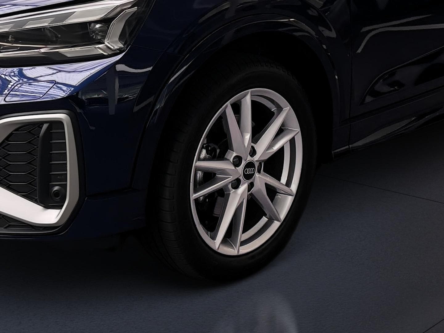 Bild über Audi Q2 S line 40 TFSI quattro S tronic - für weitere Informationen kontaktieren Sie den Audi Partner