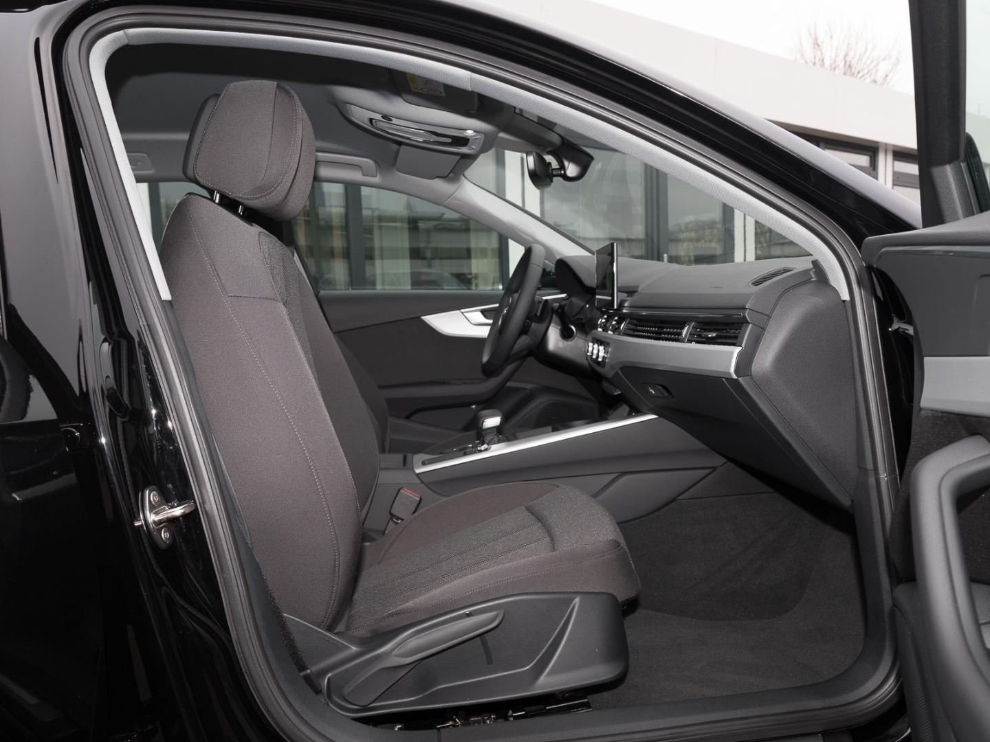 Image about Audi A4 Avant 40 TFSI S tronic