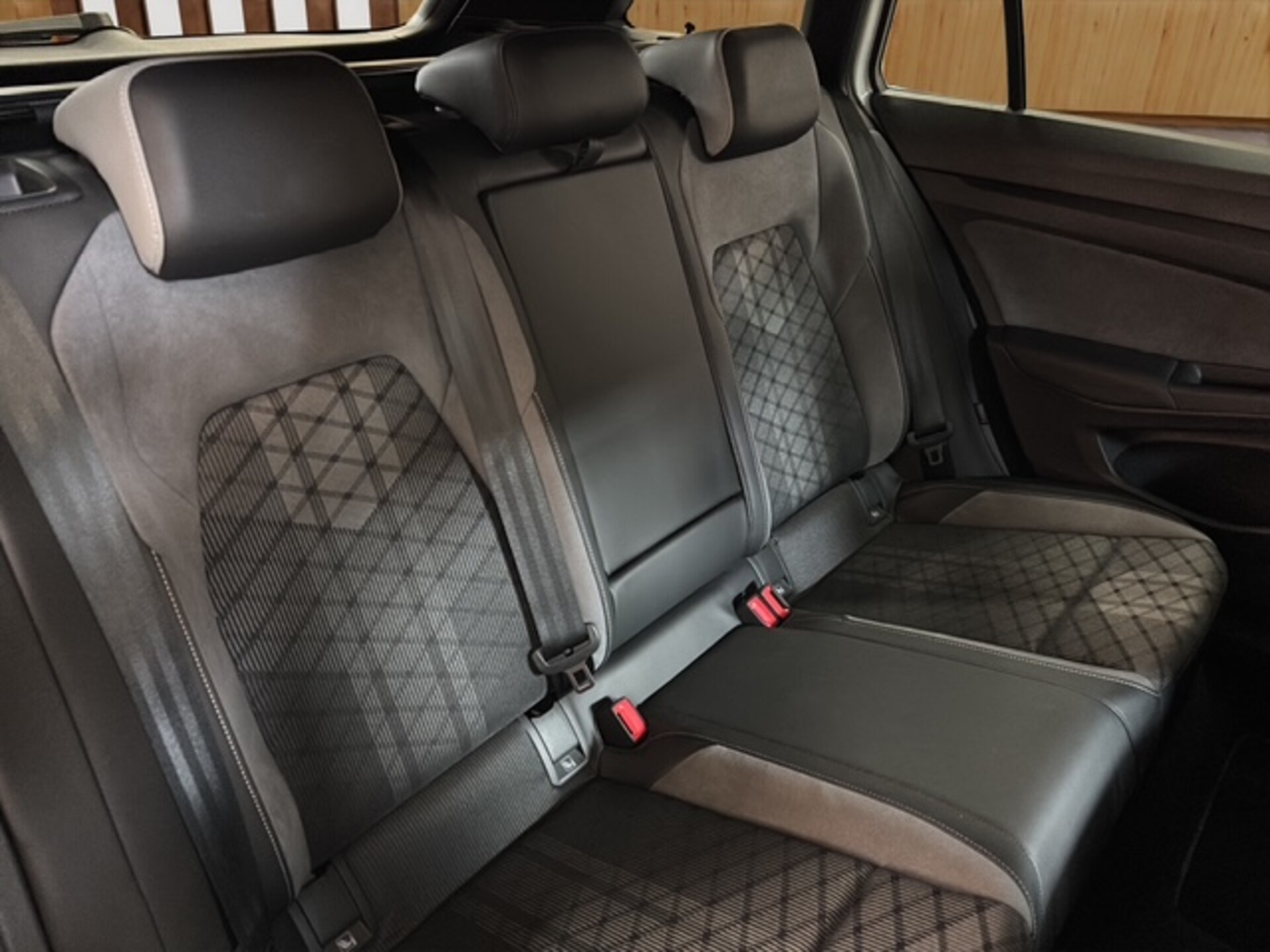 Volkswagen Golf Variant R-Line