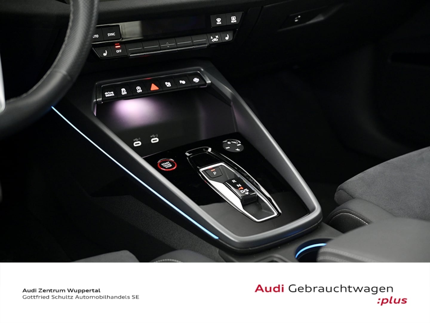 Bild über Audi S3 Limousine TFSI quattro S tronic - für weitere Informationen kontaktieren Sie den Audi Partner