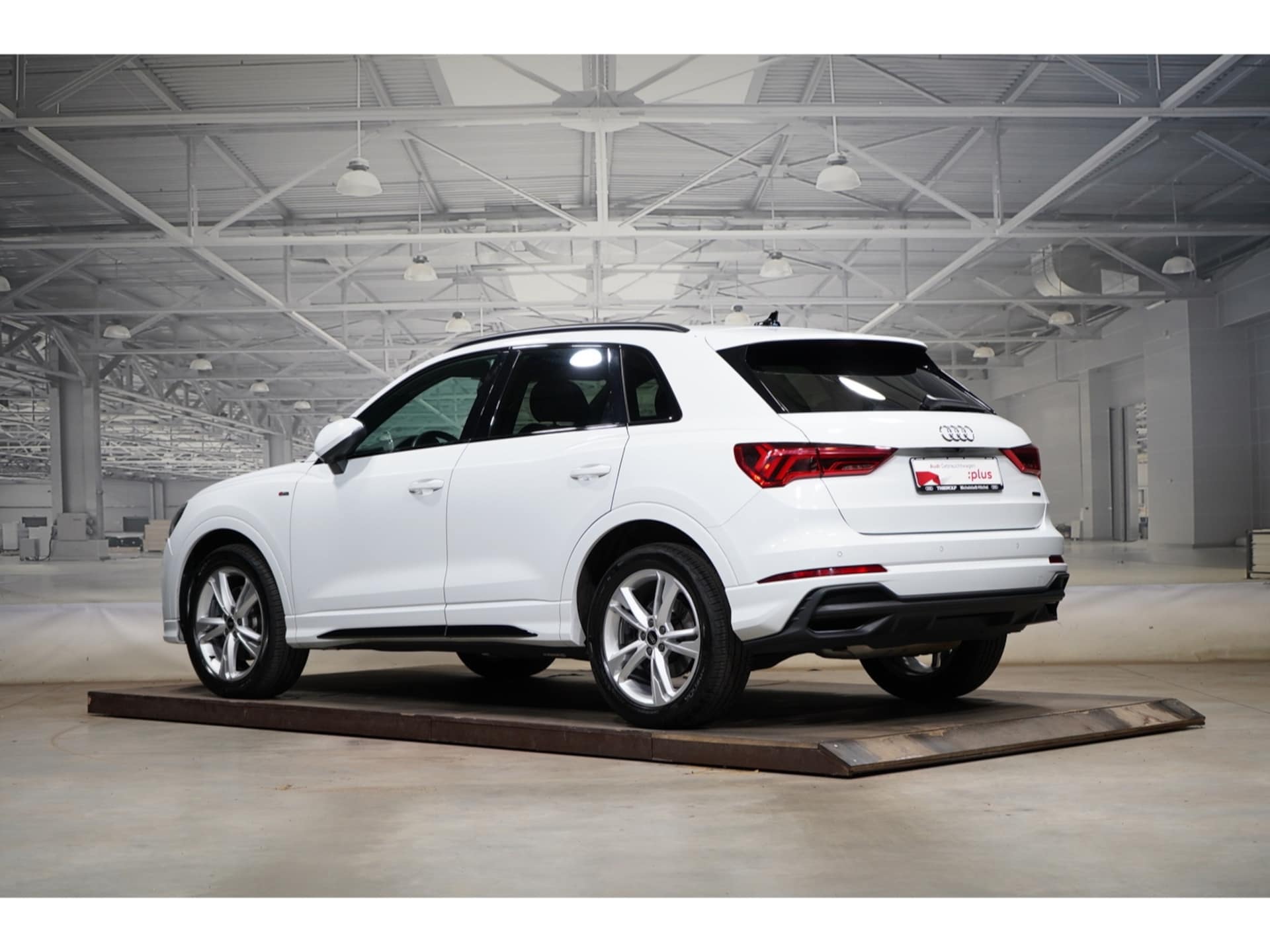 Audi Q3 SUV S line