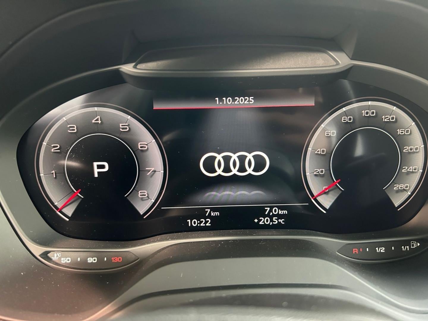 Bild über Audi Q2 S line 35 TFSI S tronic - für weitere Informationen kontaktieren Sie den Audi Partner