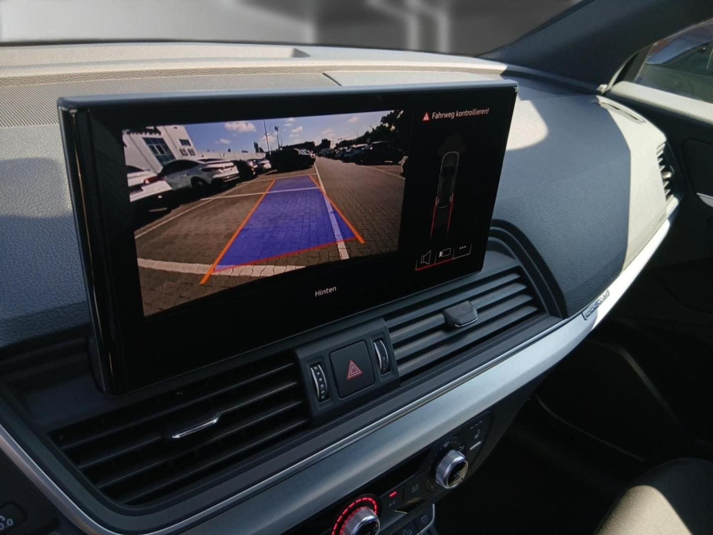 Bild über Audi Q5 40 TDI quattro S tronic - für weitere Informationen kontaktieren Sie den Audi Partner