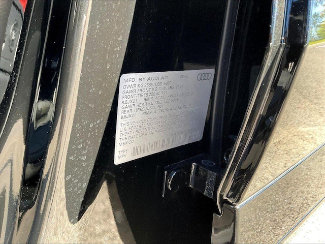 2026 Audi SQ5 Premium Plus - Photo 8