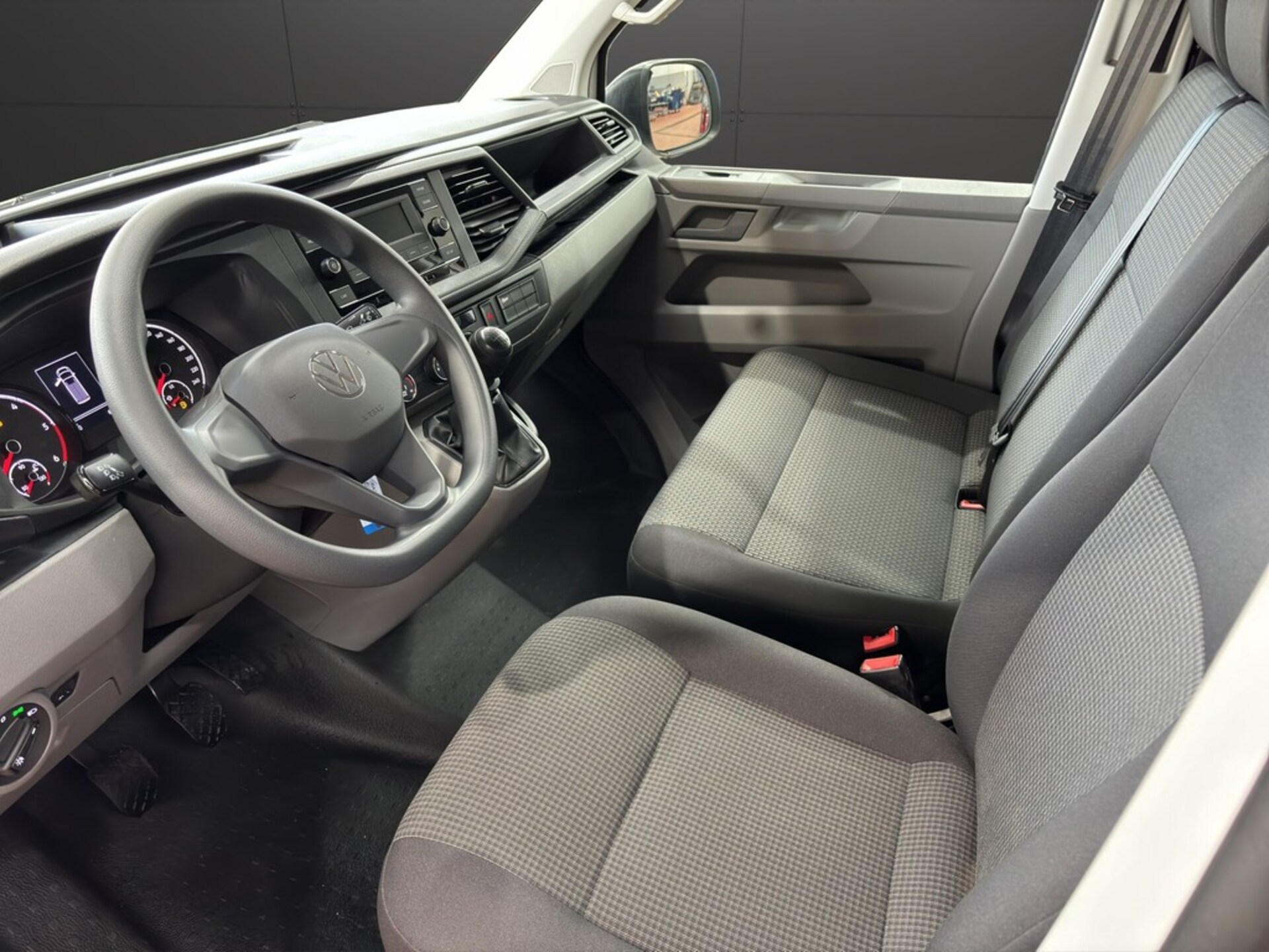 Volkswagen T6.1 Transporter Kasten kurzer Radstand