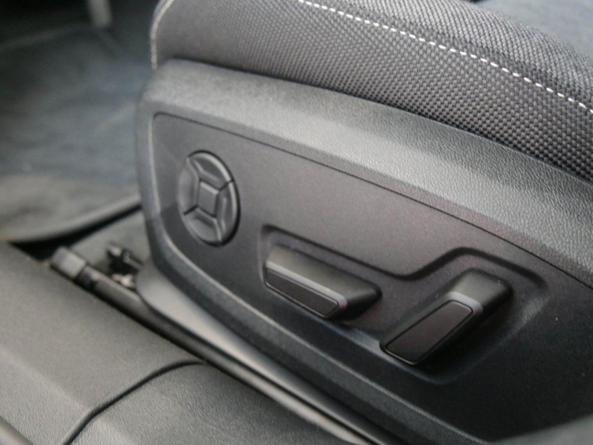 Audi A6 Avant edition one