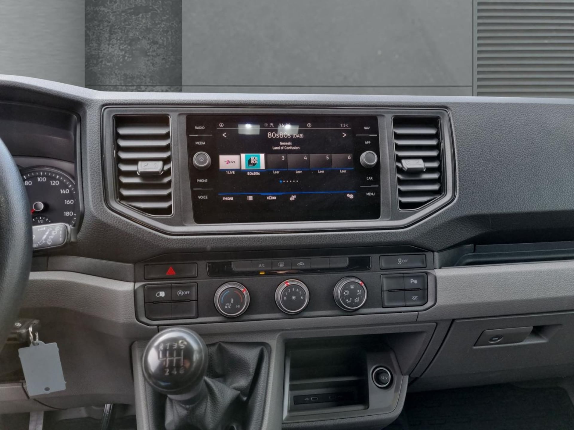 Volkswagen Crafter Kasten mittlerer Radstand