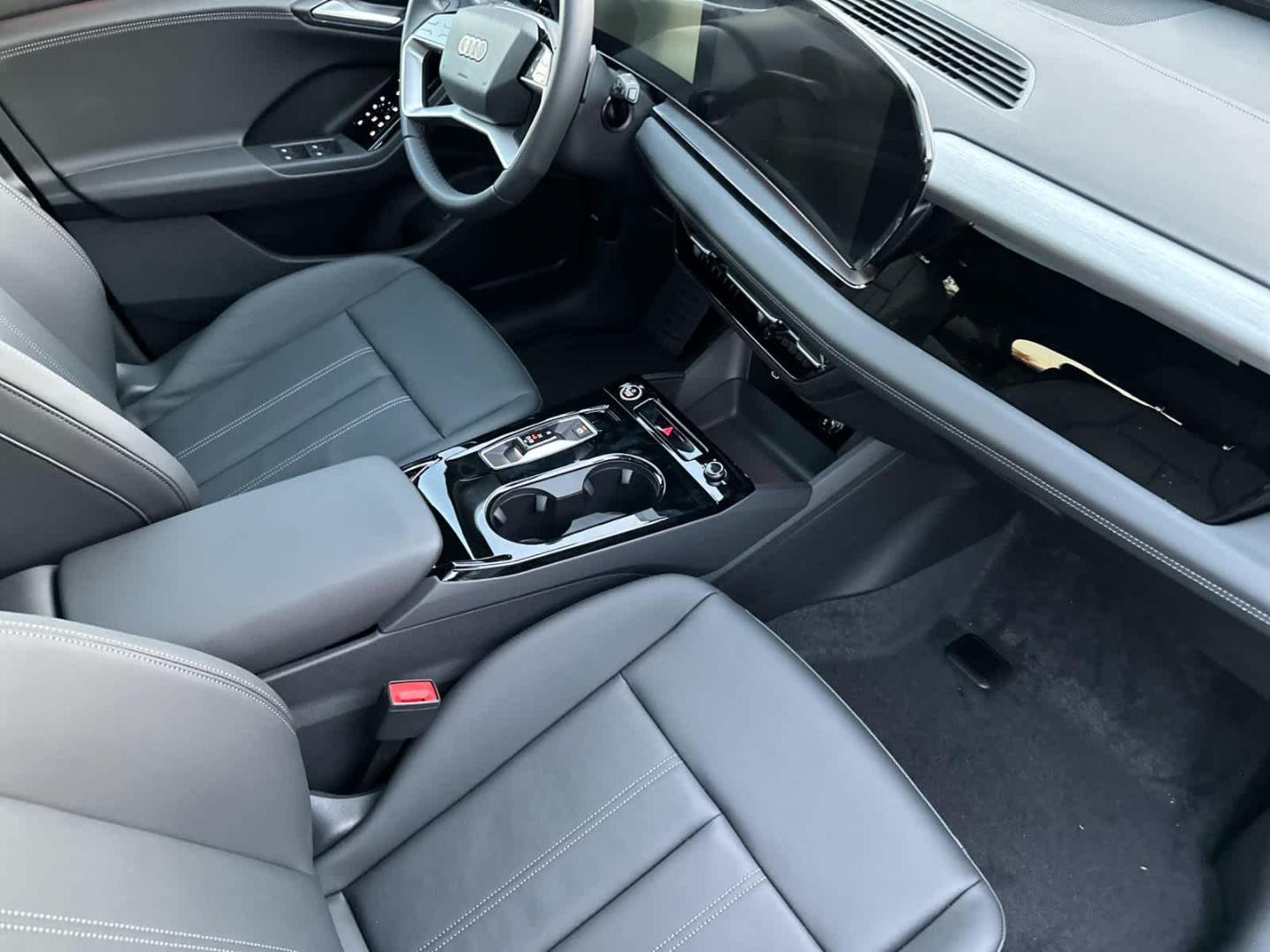 2025 Audi Q6 e-tron Premium - Photo 16