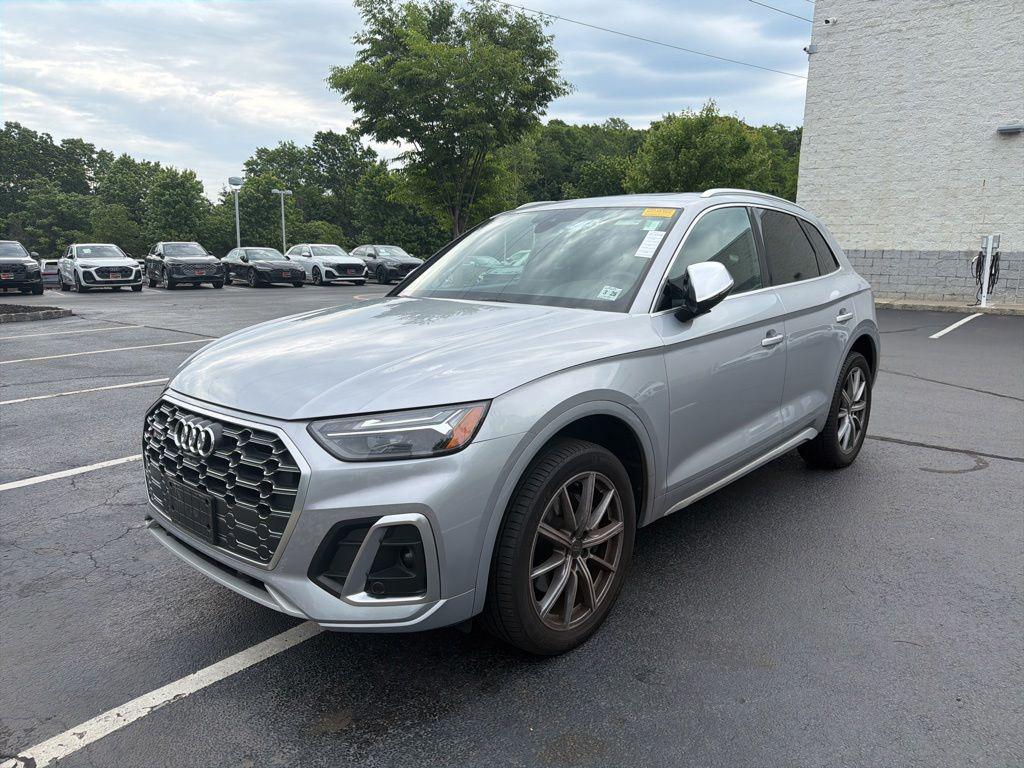 2023 Audi SQ5 Premium Plus's photo