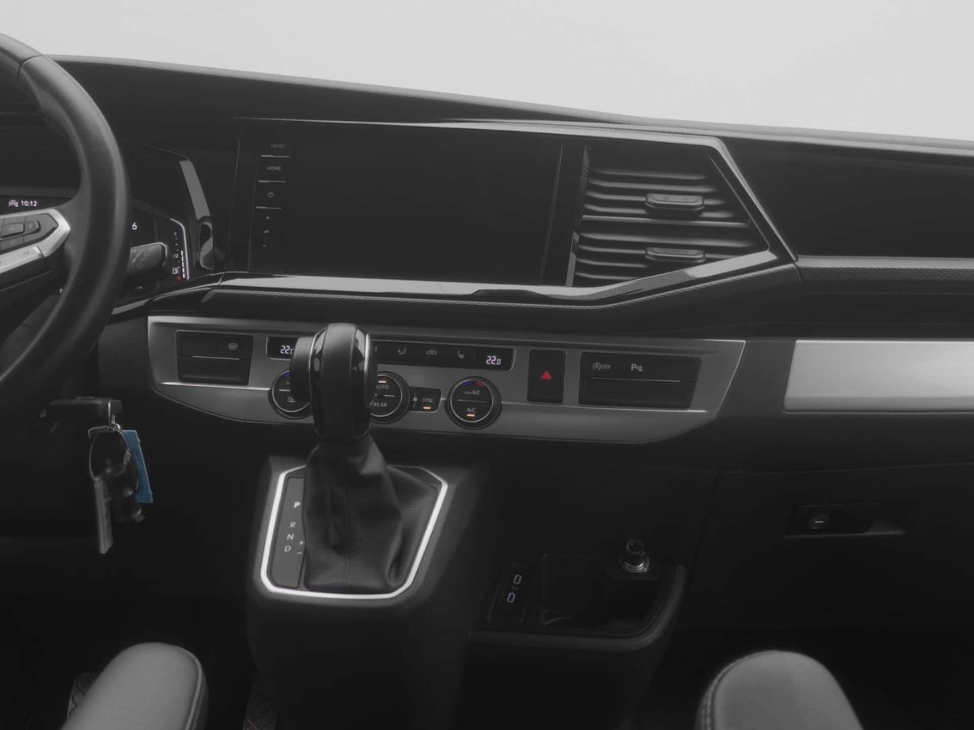 Volkswagen T6.1 California Beach