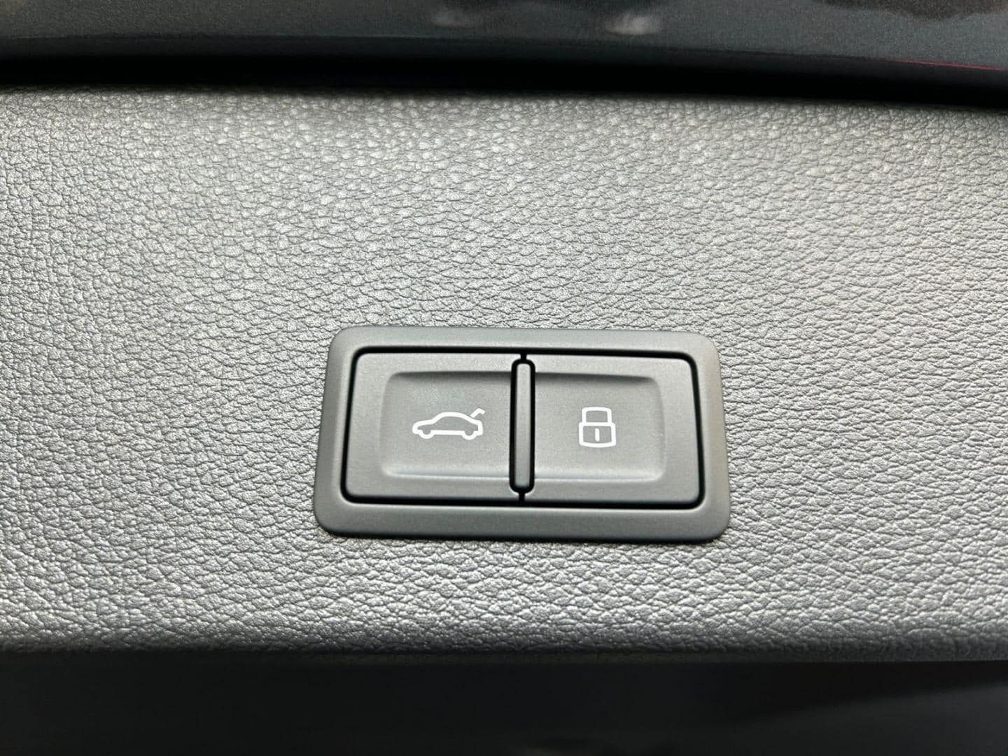 Bild über Audi Q2 S line 35 TFSI S tronic - für weitere Informationen kontaktieren Sie den Audi Partner