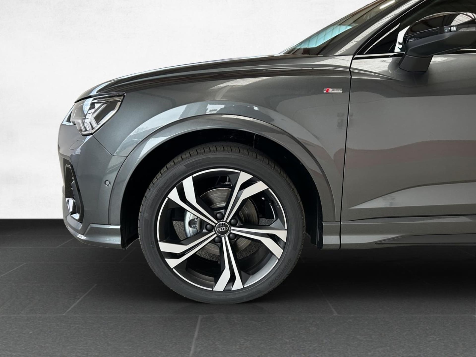 Audi Q3 Sportback S line