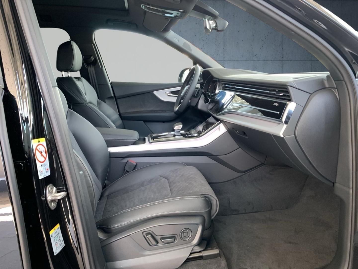 Bild über Audi Q7 SUV S line business TDI quattro 210 kW tiptronic - für weitere Informationen kontaktieren Sie den Audi Partner