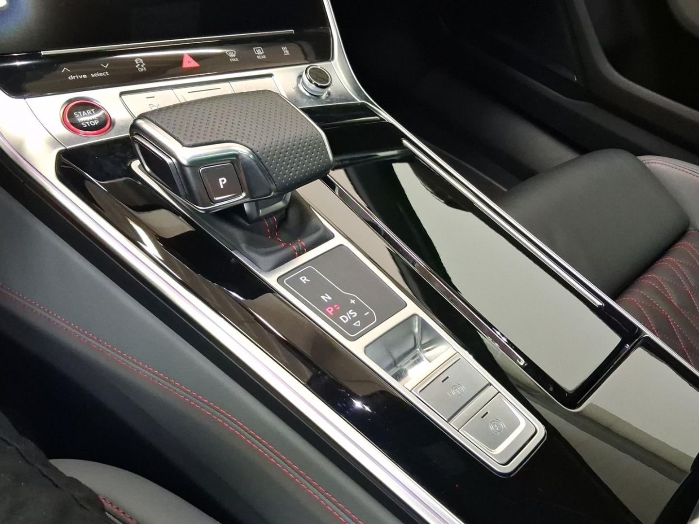 Bild über Audi S6 Avant TDI quattro tiptronic - für weitere Informationen kontaktieren Sie den Audi Partner