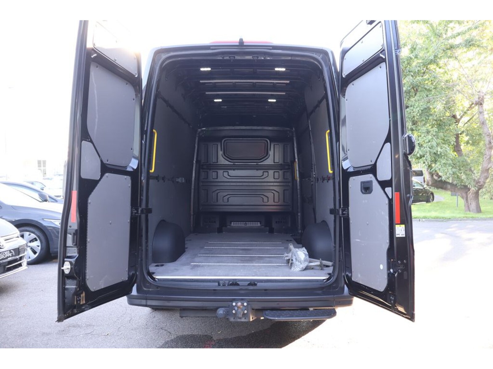 Volkswagen Crafter Kasten mittlerer Radstand – Bild 16