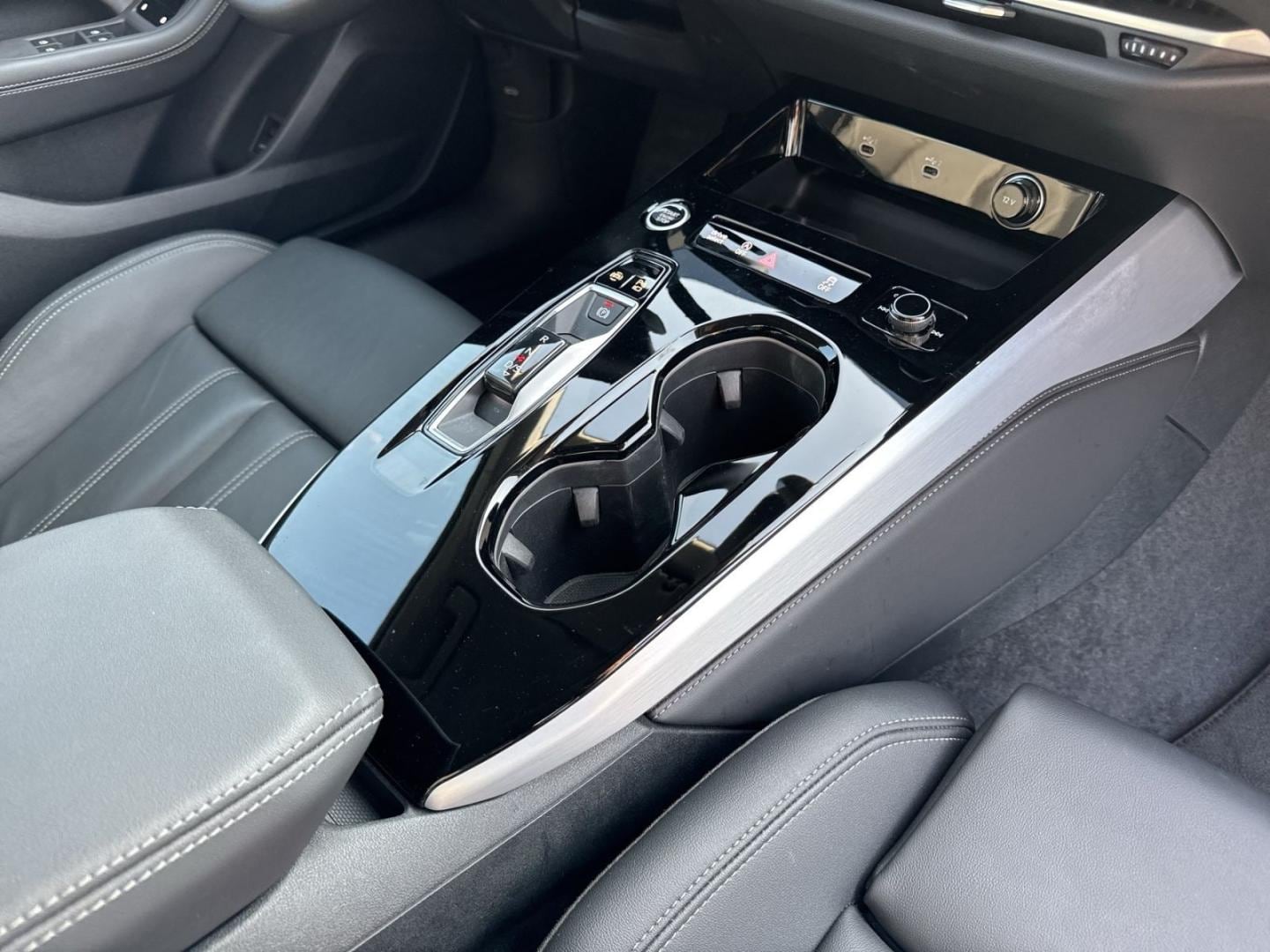 Bild über Audi A5 Avant TFSI 110 kW S tronic - für weitere Informationen kontaktieren Sie den Audi Partner